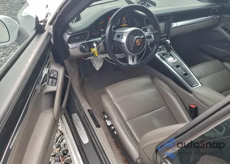 2015 Porsche 911 Turbo z USA, uszkodzony, nr VIN WP0AD2A92FS166227